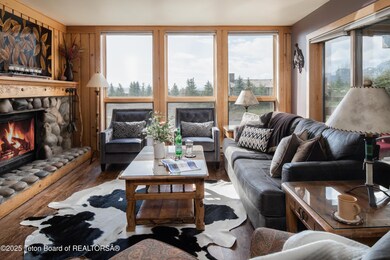 OutpostMedia_20191001_web-14