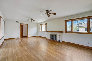 5140 Irish Ln, Fitchburg, WI 53711 - photo 7