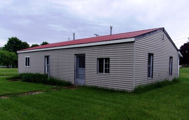 8076 Pine St front