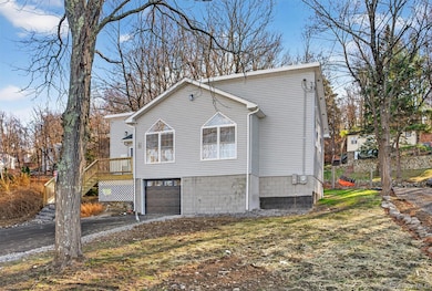 19 Grandview Trail, Monroe, NY 10950 - photo 2