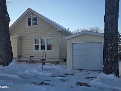 106 1st St NW, Ashley, ND 58413 - photo 6