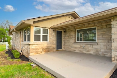 501 W Old Hickory Blvd unit Upper, Madison, TN 37115 - photo 2