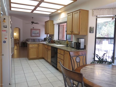 861 E Desert Glen Dr, Oro Valley, AZ 85755 - photo 3