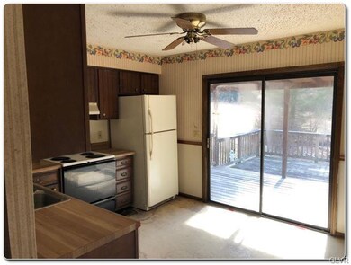 6662 Riverview Rd, Slatington, PA 18080 - photo 7