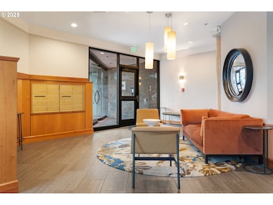 2245 SW Park Place unit 3A, Portland, OR 97205 - photo 5