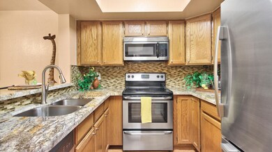 STAINLESS APPLIANCES