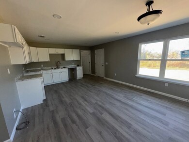 242 Eagle Cir, Douglas, GA 31535 - photo 4