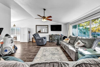 956 Lindsay Ln unit 3, Carson City, NV 89706 - photo 3