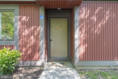 11308 Gatesborough Ln, Reston, VA 20191 - photo 5