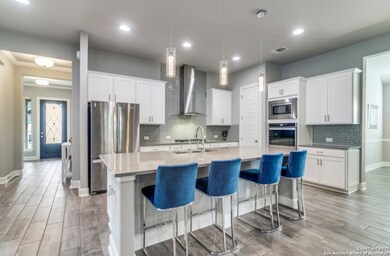 29043 Front Gate, Fair Oaks Ranch, TX 78015 - photo 7