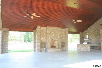 Additional View 14