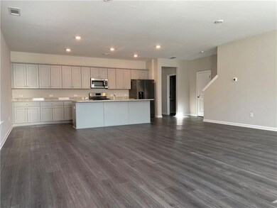 4402 Grosbeak Dr, Hoschton, GA 30548 - photo 5