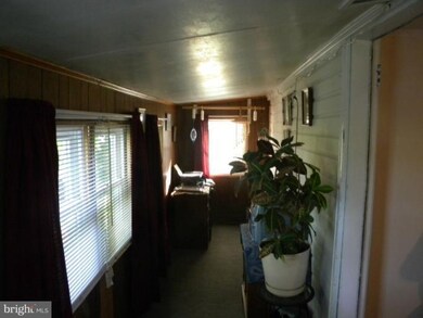 129 Caldwell Ln, Winchester, VA 22602 - photo 4