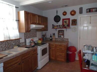 Kitchen I