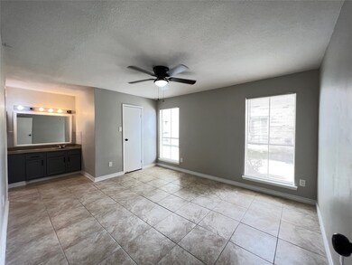 7200 T C Jester Blvd unit 25, Houston, TX 77088 - photo 7