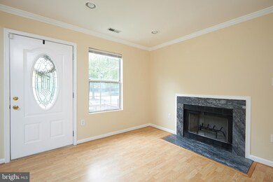 14302 Dover Ct, Laurel, MD 20707 - photo 5