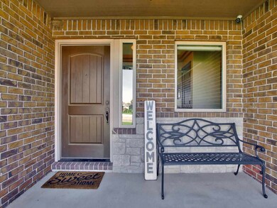 214 S Crocker Ct, Colwich, KS 67030 - photo 2