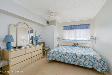 Large Bedroom