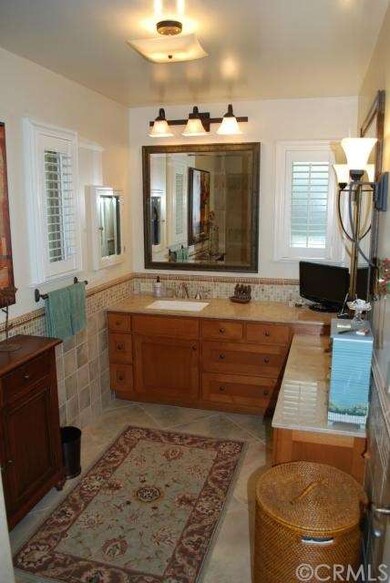 825 N Euclid Ave, Upland, CA 91786 - photo 2