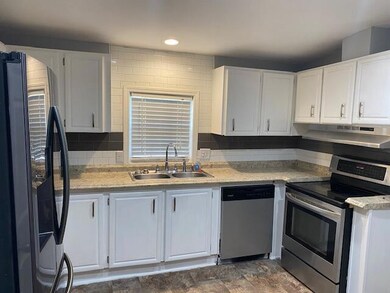 533 Farrell St, Moncks Corner, SC 29461 - photo 6