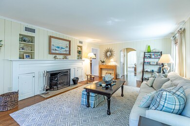 Living Room (1)