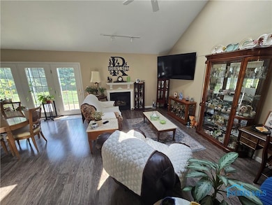 2206 Farm View Ct unit 2206, Toledo, OH 43615 - photo 6