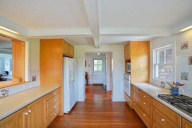 22 Cataumet Ave, Vineyard Haven, MA 02568 - photo 6
