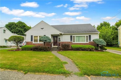 1013 Whittlesey St, Fremont, OH 43420 - photo 3