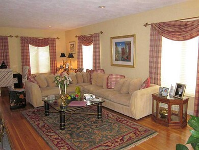 77 Mountain Laurel Dr, Cranston, RI 02920 - photo 6