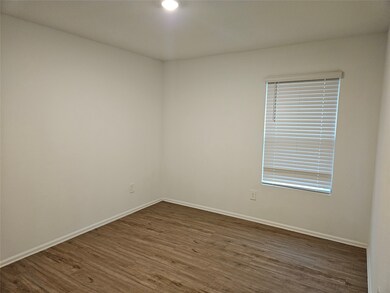 18930 Sorento Bay Ln, Hockley, TX 77447 - photo 5