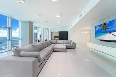 Paramount at Miami Worldcenter unit 3805, Miami, FL 33132 - photo 2