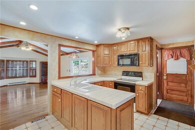 1449 Doebler Dr, North Tonawanda, NY 14120 - photo 4