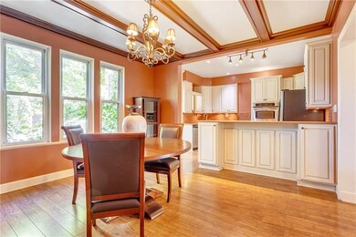 5873 Douglas St, Pittsburgh, PA 15217 - photo 6