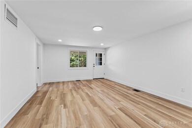 3209 Waltham Ave, Dayton, OH 45429 - photo 6