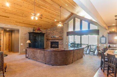7 living room 3-0318