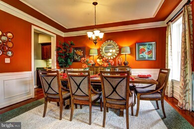 19816 Fiostra Ln, Leesburg, VA 20175 - photo 3