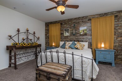 21167_W_Berkeley_Rd_13