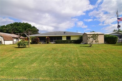 126 Eleanor Ct, Lake Placid, FL 33852 - photo 2