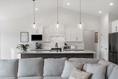 2652 Chambers Crossing, Suamico, WI 54313 - photo 2