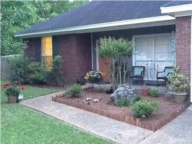 Great curb appeal!
