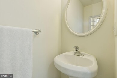 8519 Stansbury Lake Dr, Dundalk, MD 21222 - photo 6