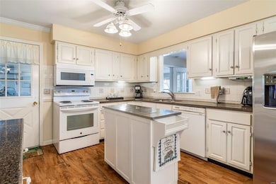 2608 Wycliff Dr, Farmington, MO 63640 - photo 6