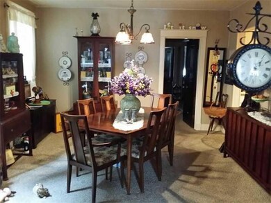 Dining Room. First Floor Unit s Dining Room