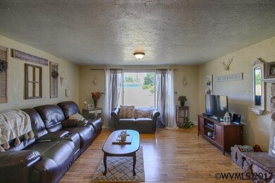 245 SE Fir Villa Rd, Dallas, OR 97338 - photo 5