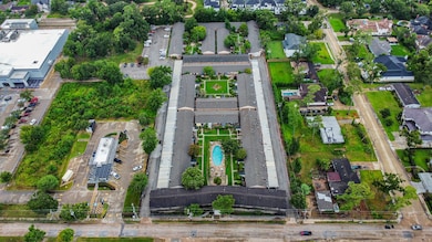 1529 Wirt Rd unit 6, Houston, TX 77055 - photo 4