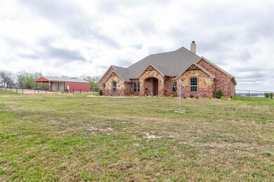 106 Doc Ballard Ct, Weatherford, TX 76088 - photo 2