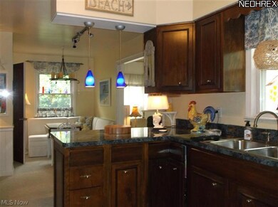 8895 Lindbergh Blvd, Olmsted Falls, OH 44138 - photo 5