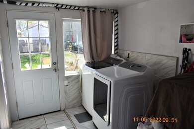 100 Palm St, Nashua, NH 03060 - photo 3