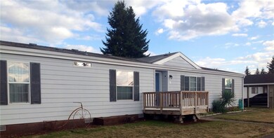 1502 Yelm Ave SE unit 3, Yelm, WA 98597 - photo 2