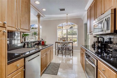 3206 NE 212th St, Miami, FL 33180 - photo 7